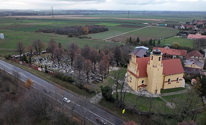 Cmentarz parafii św. Jadwigi w Mokrzeszowie